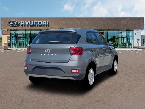 New 2026 Hyundai Venue SE FWD image 7