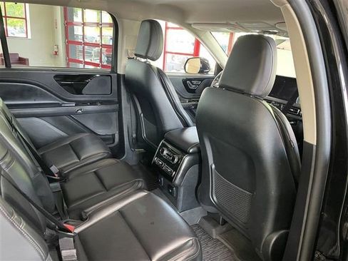 Used 2023 Lincoln Aviator AWD image 25