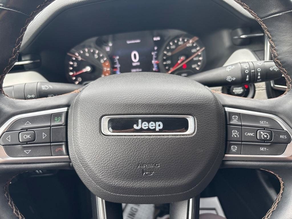 Used 2022 Jeep Compass Limited AWD/4WD image 33