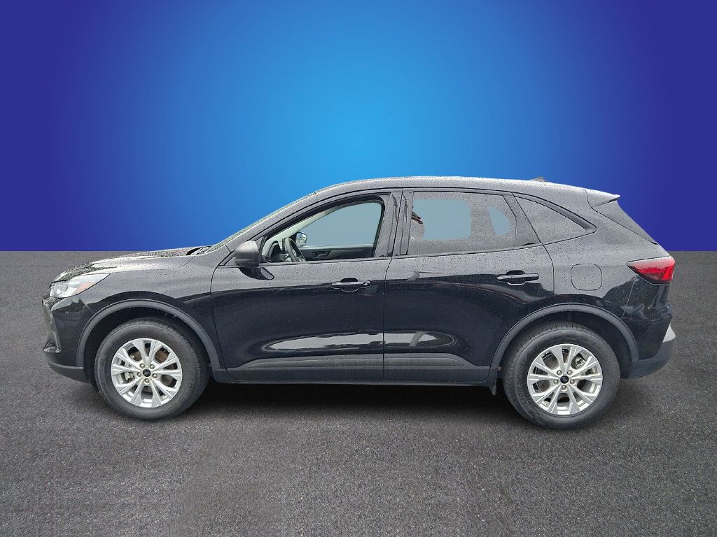 Used 2025 Ford Escape Active AWD/4WD image 7