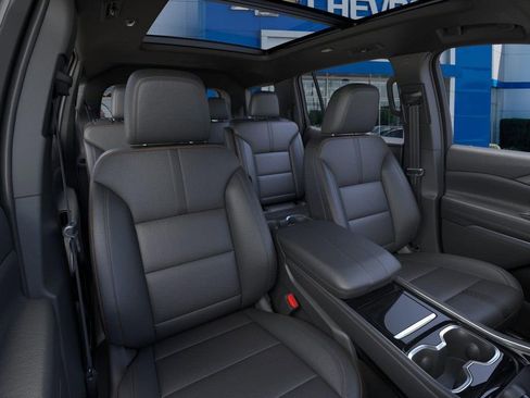 New 2026 Chevrolet Traverse High Country image 16