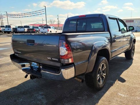 Used 2013 Toyota Tacoma PreRunner w/ SR5 Pkg image 4