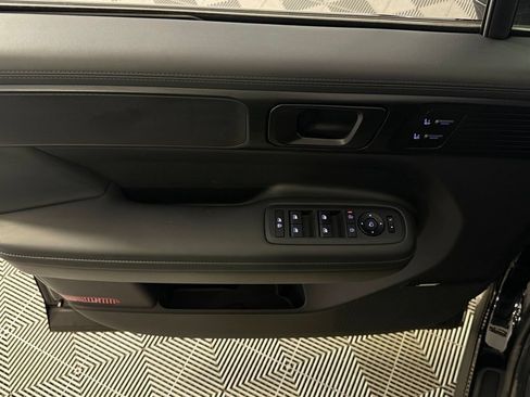 Used 2025 Hyundai Santa Fe Calligraphy AWD/4WD image 25