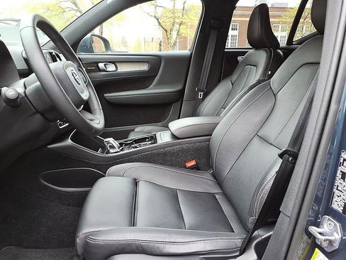 Used 2019 Volvo XC40 T5 Inscription AWD/4WD image 19