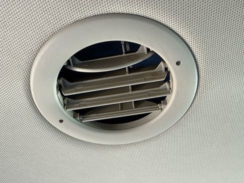 Used 2024 Ford Expedition Max XLT image 26