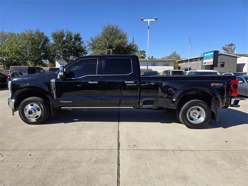 Used 2025 Ford F350 King Ranch w/ Chrome Package image 4