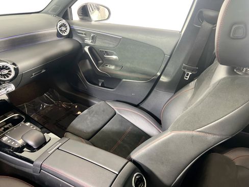 Used 2022 Mercedes-Benz A 220 4MATIC image 23