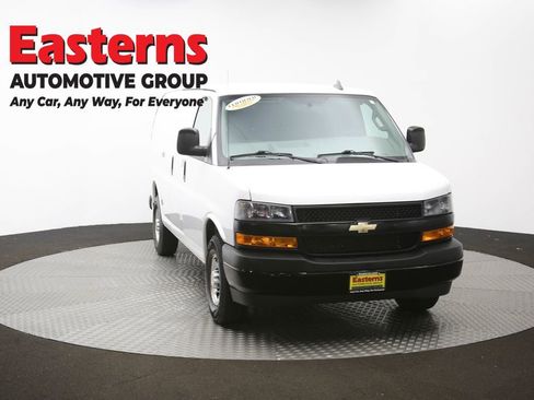 Used 2021 Chevrolet Express 2500 image 49