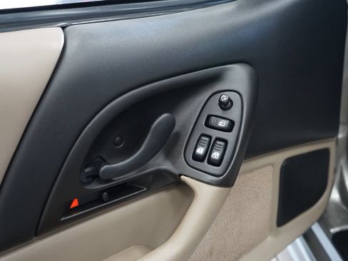 Used 2002 Chevrolet Camaro Z28 w/ Sport Appearance Pkg RWD image 30