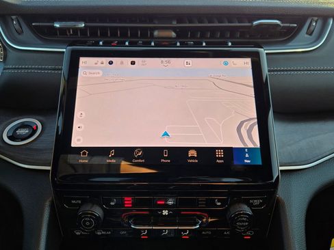 New 2025 Jeep Grand Cherokee Limited image 22