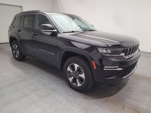 Used 2023 Jeep Grand Cherokee 4WD 4xe image 13