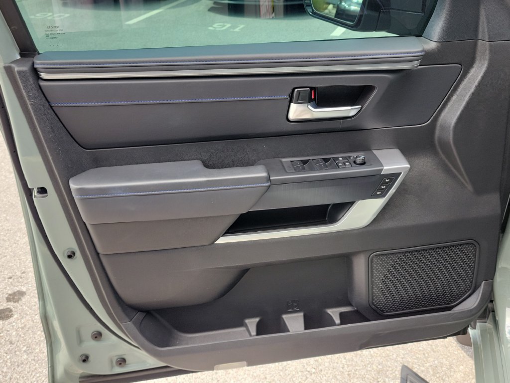 Used 2024 Toyota Sequoia Platinum AWD/4WD image 24