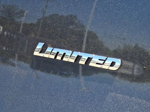 Used 2020 Toyota 4Runner Limited RWD image 29