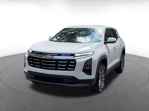 Used 2025 Chevrolet Equinox LT FWD image 7