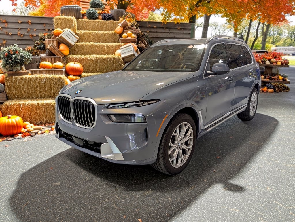 Certified 2026 BMW X7 xDrive40i AWD/4WD image 1