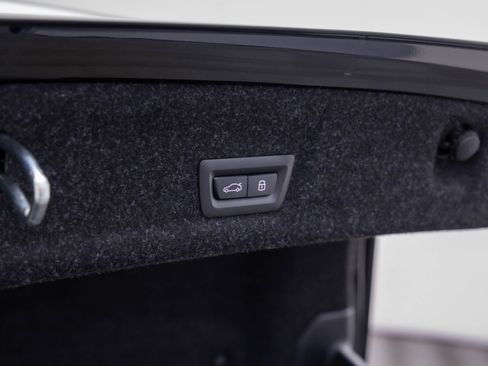 New 2026 BMW 330i xDrive Sedan w/ Premium Package image 33