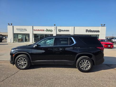 Used 2023 Chevrolet Traverse LT w/ Rear Camera Mirror Package AWD/4WD image 10