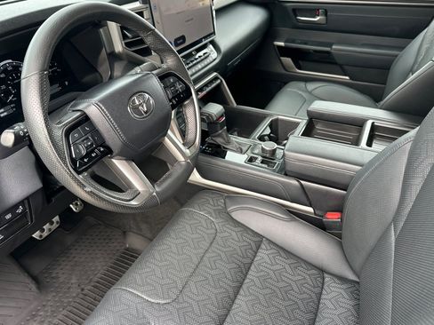 Used 2024 Toyota Tundra Limited image 9