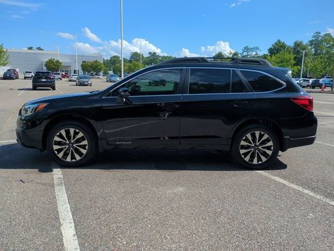 Used 2017 Subaru Outback 3.6R Limited AWD/4WD image 7