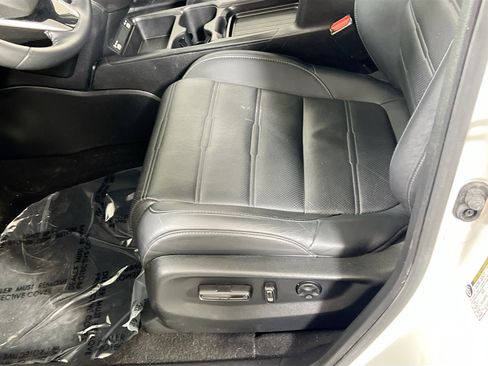 Used 2022 Honda CR-V EX-L image 18