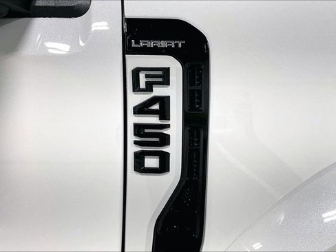 Used 2026 Ford F450 Lariat AWD/4WD image 41