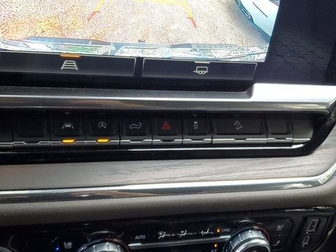 Used 2023 GMC Sierra 1500 SLT w/ SLT Premium Package image 24