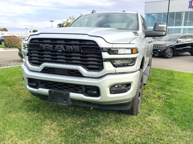 Used 2026 RAM 2500 Big Horn AWD/4WD image 3