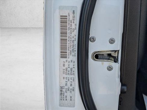 Used 2016 RAM 1500 Laramie RWD image 23