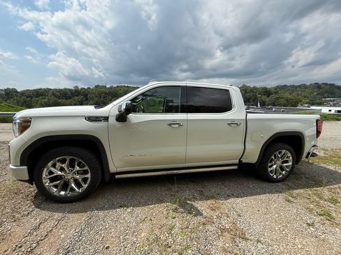 Used 2021 GMC Sierra 1500 Denali w/ Denali Ultimate Package AWD/4WD image 2