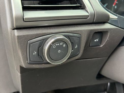 Used 2015 Ford Fusion S image 28