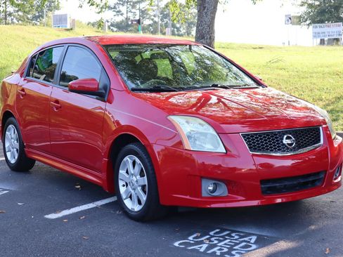 Used 2012 Nissan Sentra 2.0 SR FWD image 3