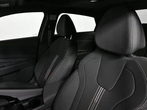 New 2026 Hyundai Elantra SEL Sport Premium image 16