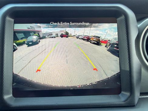 Used 2023 Jeep Wrangler Unlimited w/ Sun & Screen Package AWD/4WD image 48