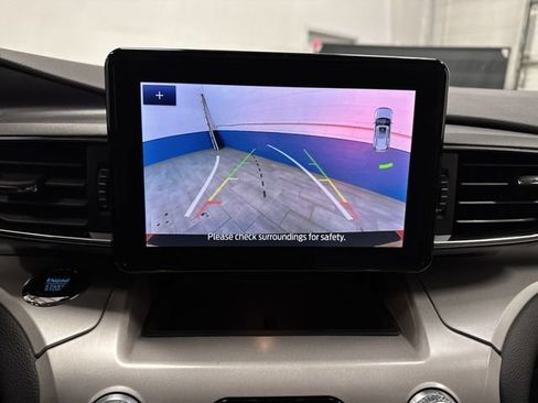 Used 2023 Ford Explorer XLT w/ Equipment Group 202A image 10