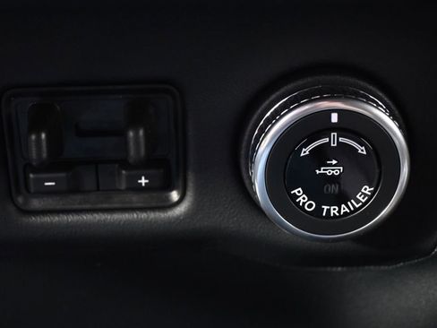 New 2026 Lincoln Navigator Reserve AWD/4WD image 30