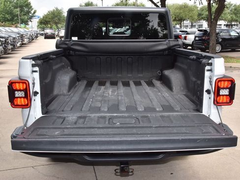 Used 2024 Jeep Gladiator Sport AWD/4WD image 36