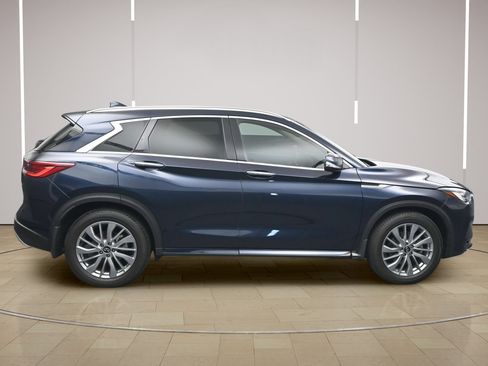 Used 2025 INFINITI QX50 Luxe AWD/4WD image 8