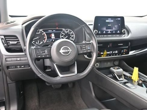 Used 2023 Nissan Rogue SL AWD/4WD image 16