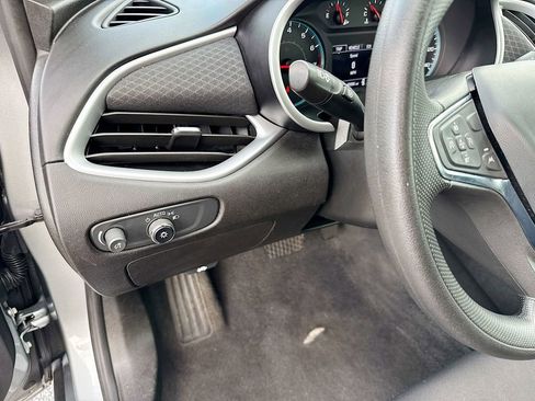 Used 2024 Chevrolet Malibu LT image 10