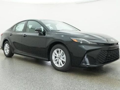 New 2026 Toyota Camry Hybrid FWD image 28