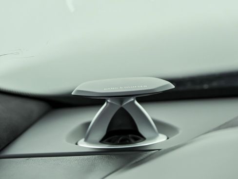 Used 2022 Lamborghini Urus AWD/4WD image 28