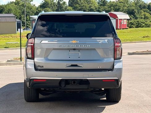 Used 2023 Chevrolet Suburban LT AWD/4WD image 3