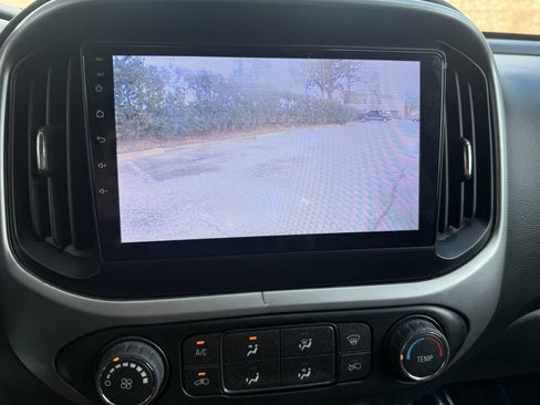 Used 2022 Chevrolet Colorado LT w/ Fleet Safety Package image 29