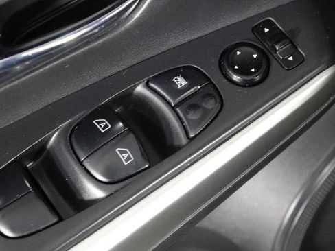 Certified 2020 Nissan Kicks SV FWD image 21