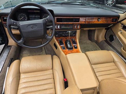 Used 1990 Jaguar XJS V12 Convertible image 18