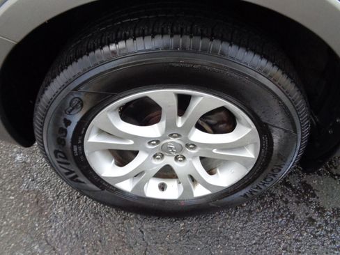 Used 2011 Hyundai Veracruz GLS image 25