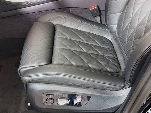 New 2026 BMW X5 xDrive40i w/ M Sport Package image 23