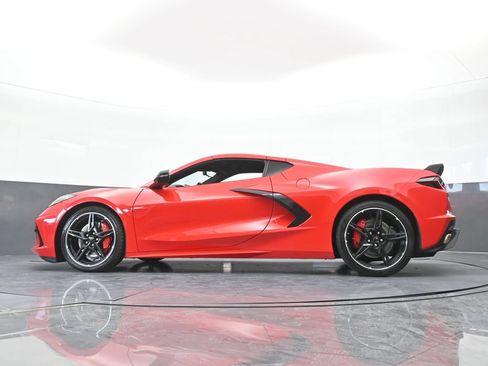 Used 2020 Chevrolet Corvette Stingray Preferred Cpe w/ 2LT Preferred Equipment Group RWD image 53