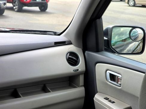 Used 2015 Honda Pilot SE image 23