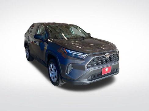 Used 2025 Toyota RAV4 LE AWD/4WD image 14